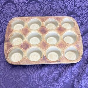 Pampered Chef Cupcakes Stoneware Retired